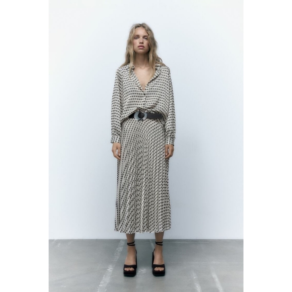 Zara pleated midi skirt - Picture 4 of 13